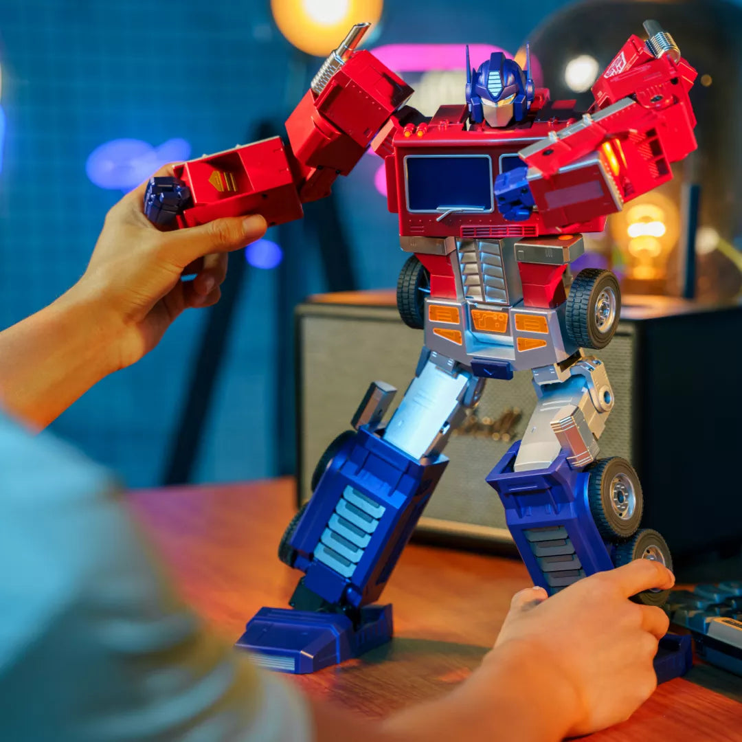 Robosen Transformers Optimus Prime Elite Auto-Converting Robot