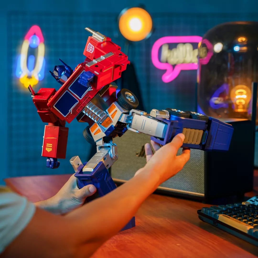 Robosen Transformers Optimus Prime Elite Auto-Converting Robot