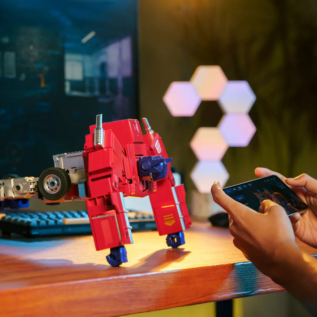 Robosen Transformers Optimus Prime Elite Auto-Converting Robot