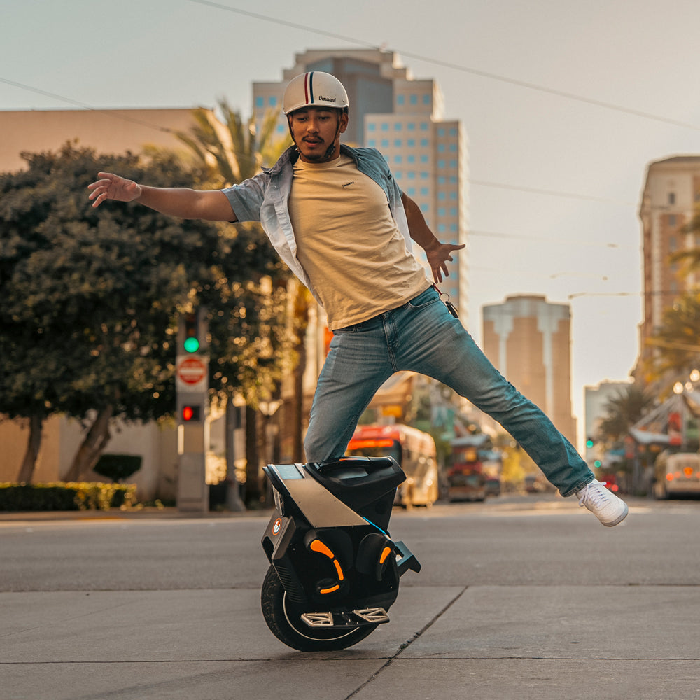INMOTION V12S Electric Unicycle