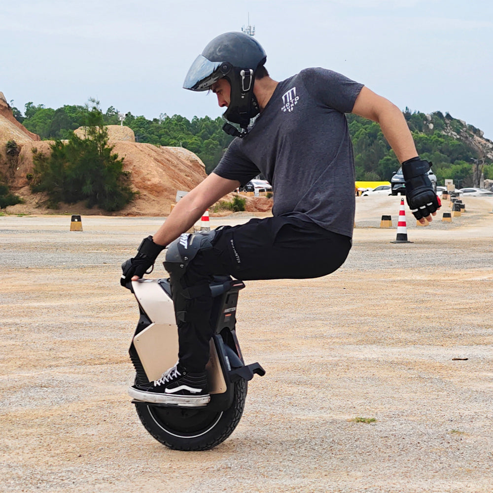 INMOTION V12S Electric Unicycle