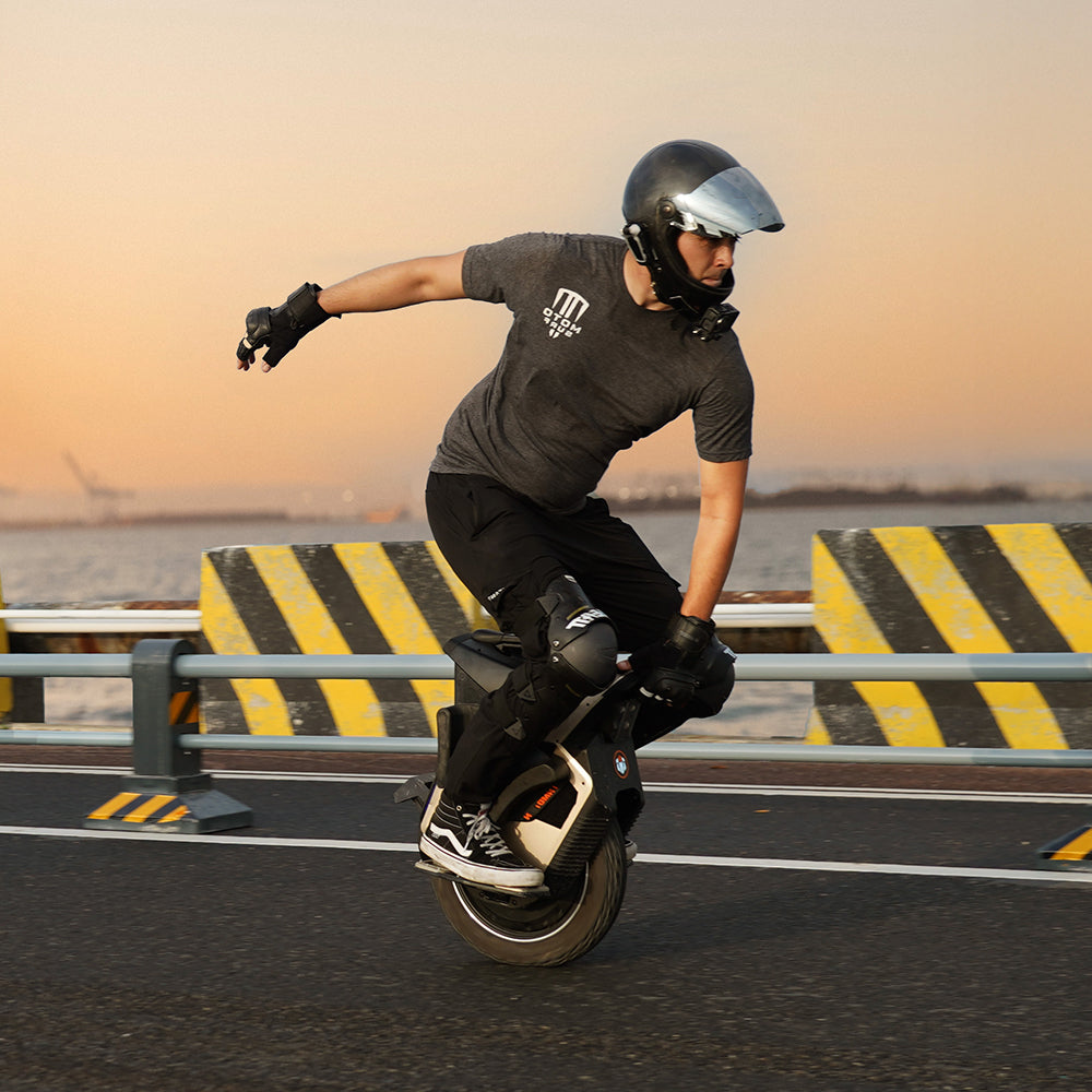INMOTION V12S Electric Unicycle