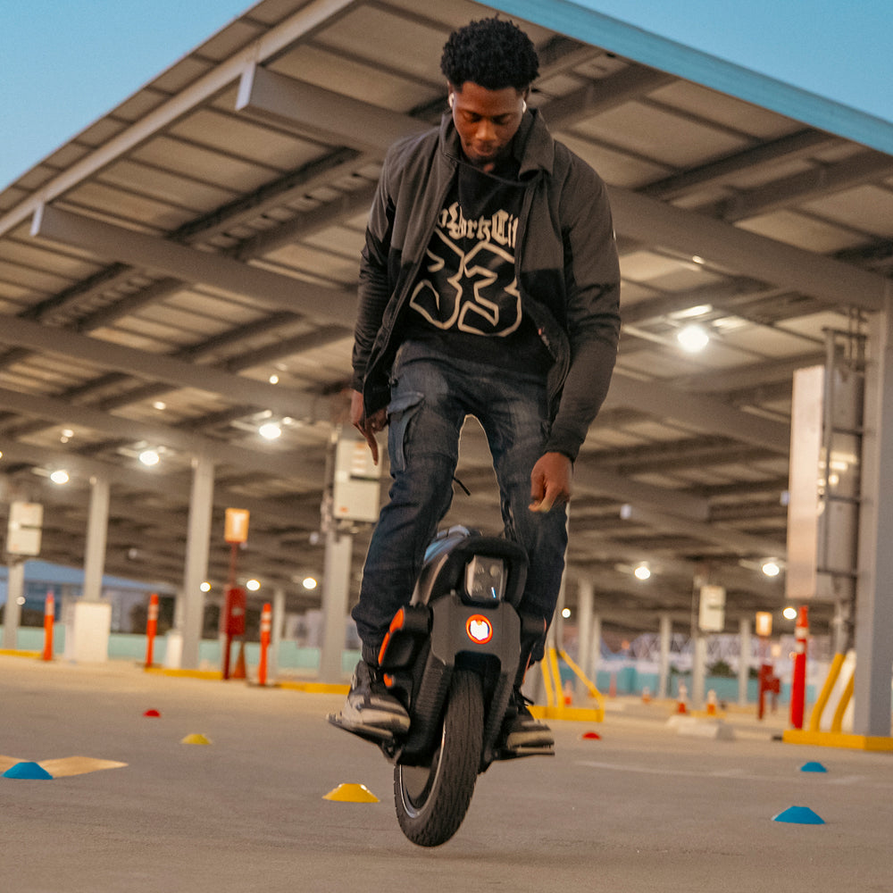 INMOTION V12S Electric Unicycle