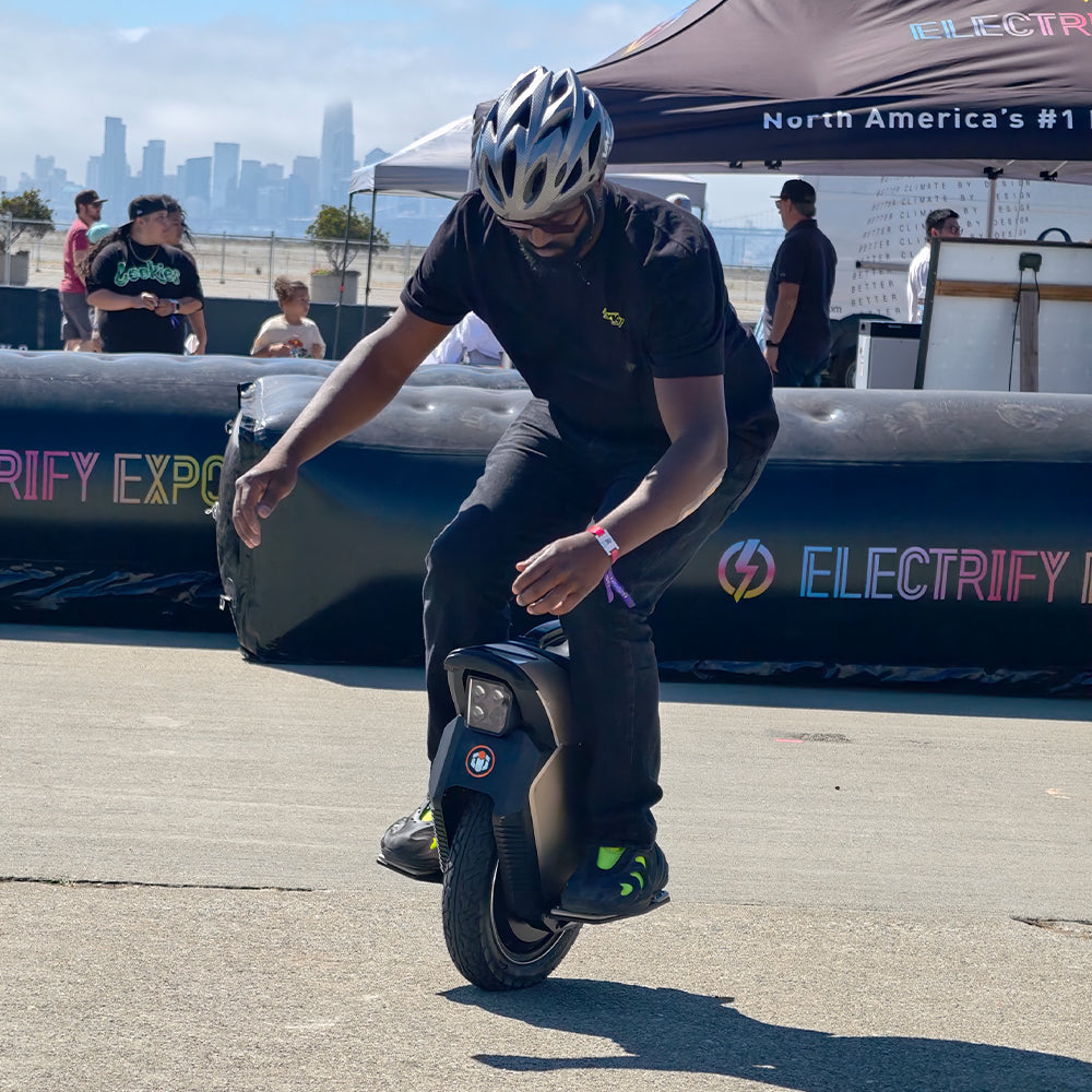 INMOTION V12S Electric Unicycle