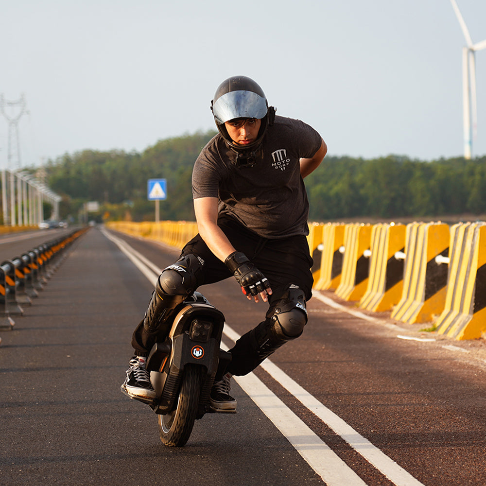 INMOTION V12S Electric Unicycle
