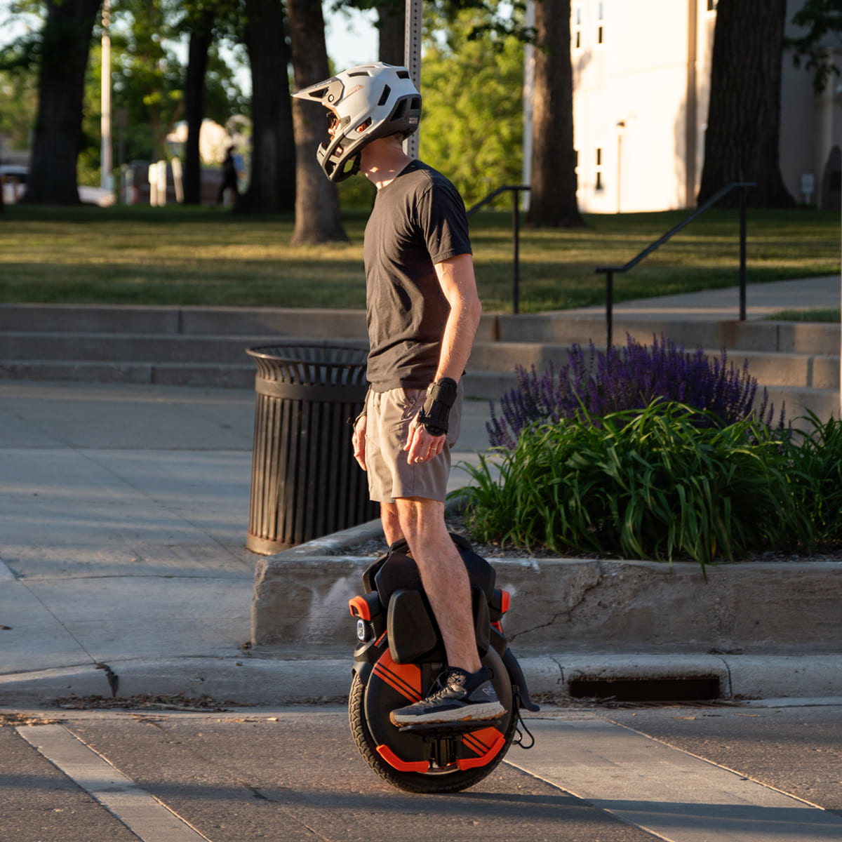 INMOTION V11Y Electric Unicycle
