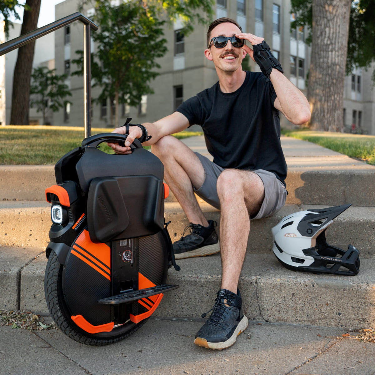 INMOTION V11Y Electric Unicycle