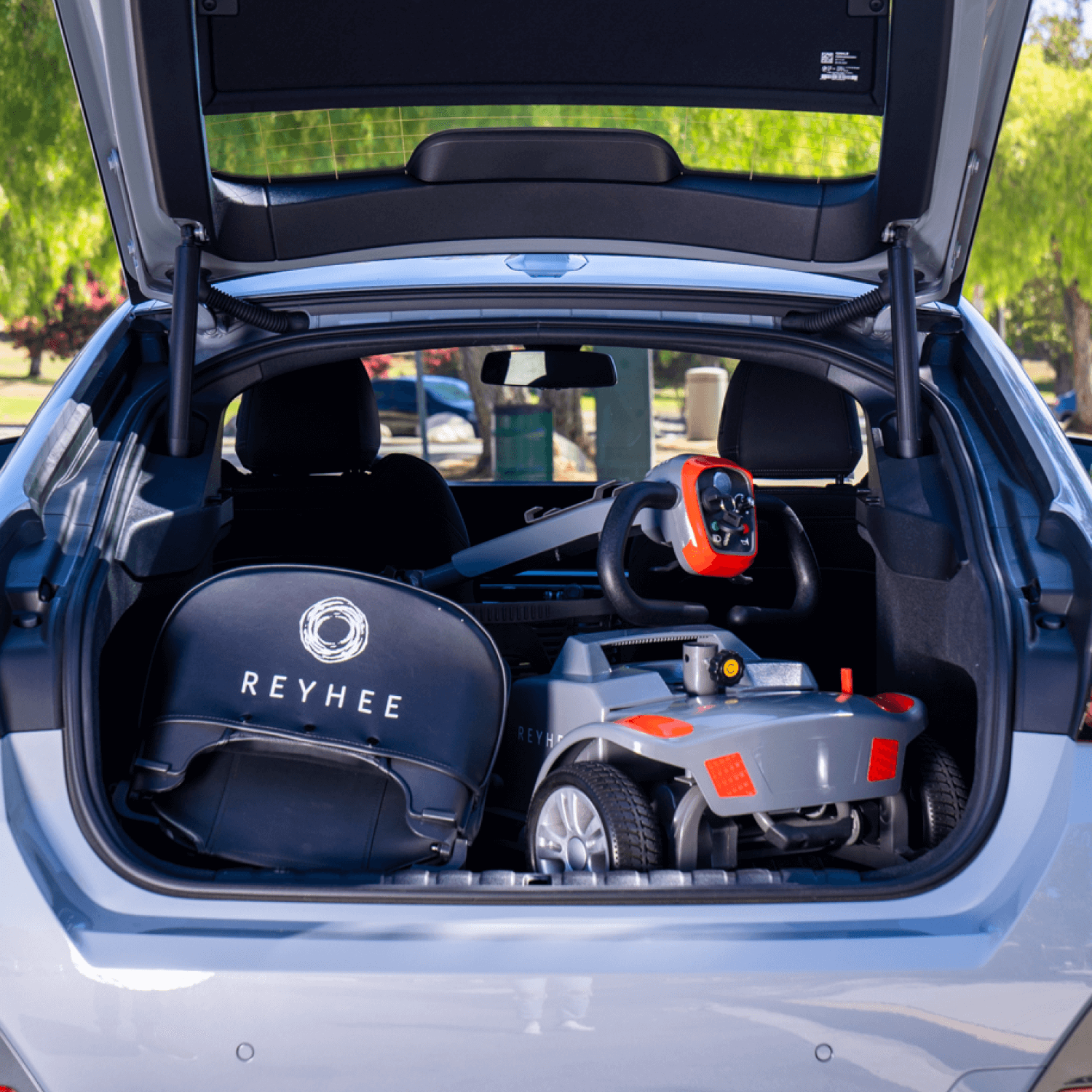 Reyhee Roamer - Folding Electric Wheelchair