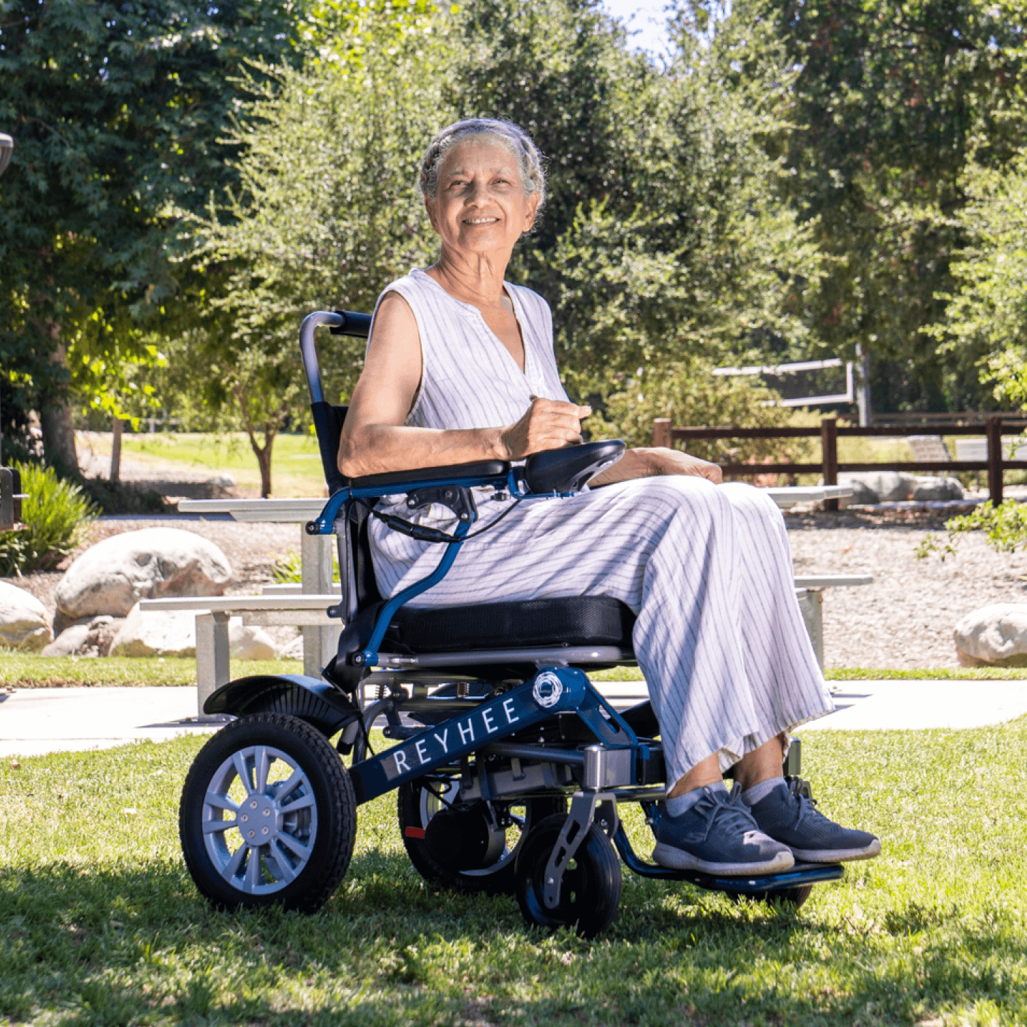 Reyhee Roamer - Folding Electric Wheelchair