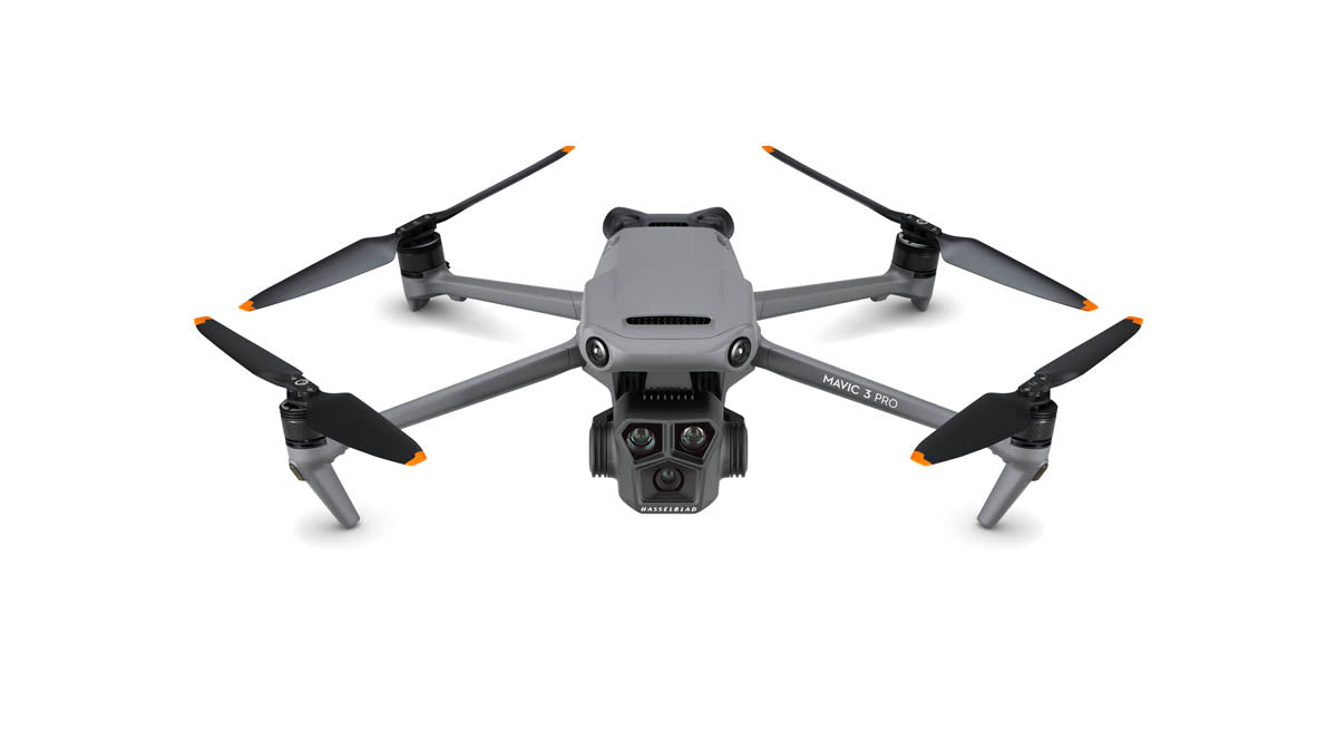 DJI Mavic 3 Pro with DJI RC - CP.MA.00000654.01