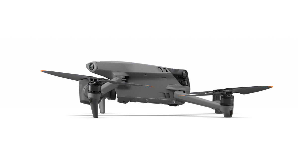 DJI Mavic 3 Pro with DJI RC - CP.MA.00000654.01