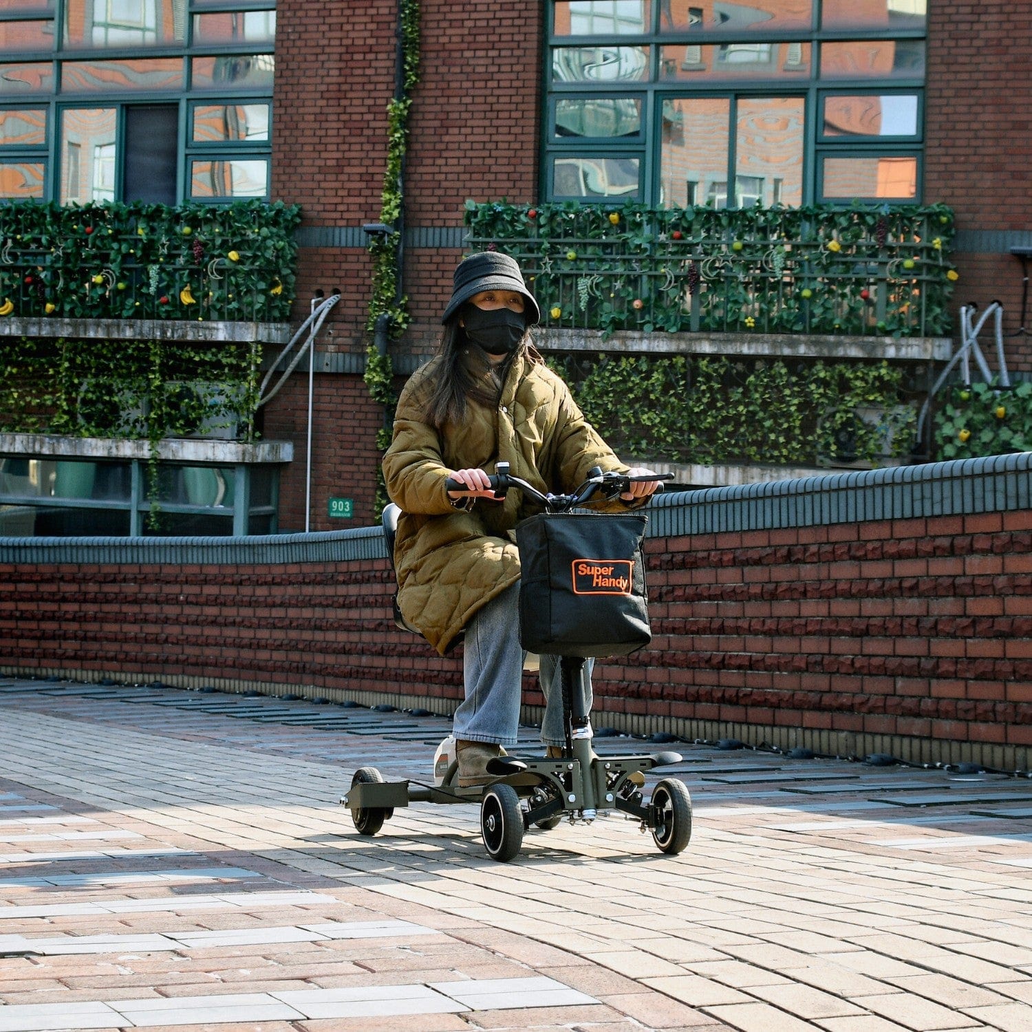 SuperHandy Passport Pro Scooter – 48V Li-Ion, 330lb Load, Foldable